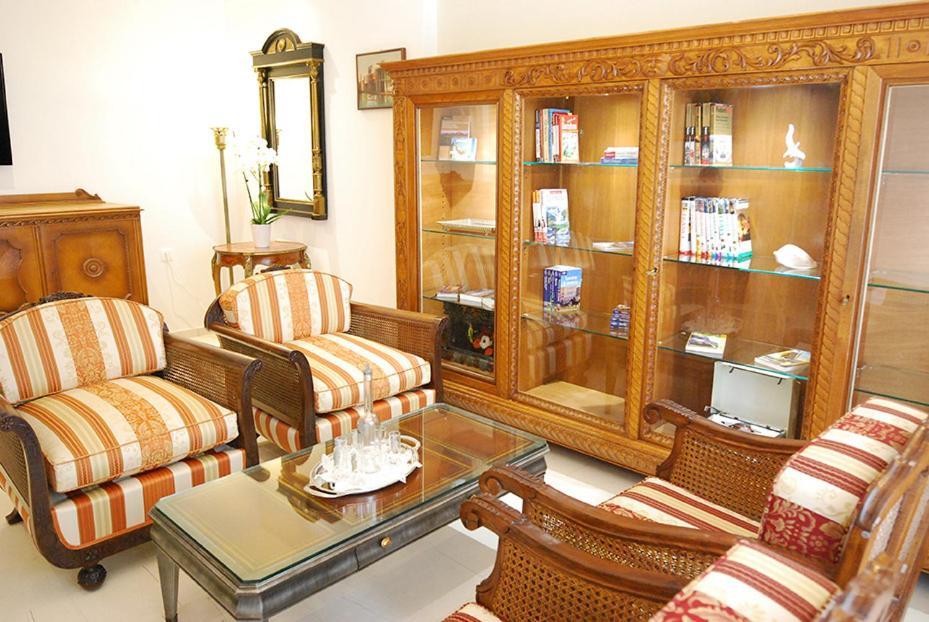 Center Boutique 3 Bedroom Penelope *